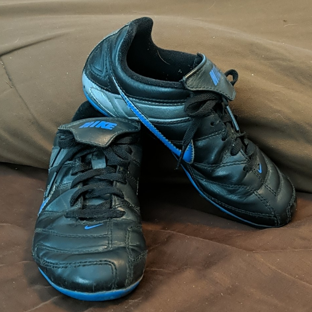 Nike Black/Blue soccer cleats